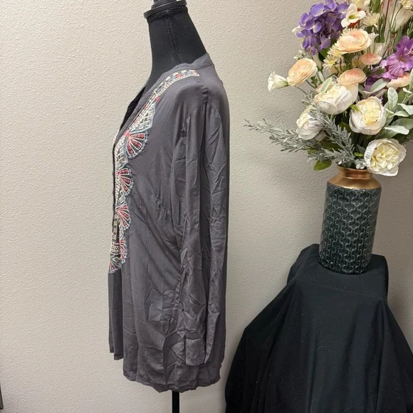 Luna Moon Gray Boho Embroidered Tunic Top L Long Sleeve Festival Fall Spring - Picture 3 of 11
